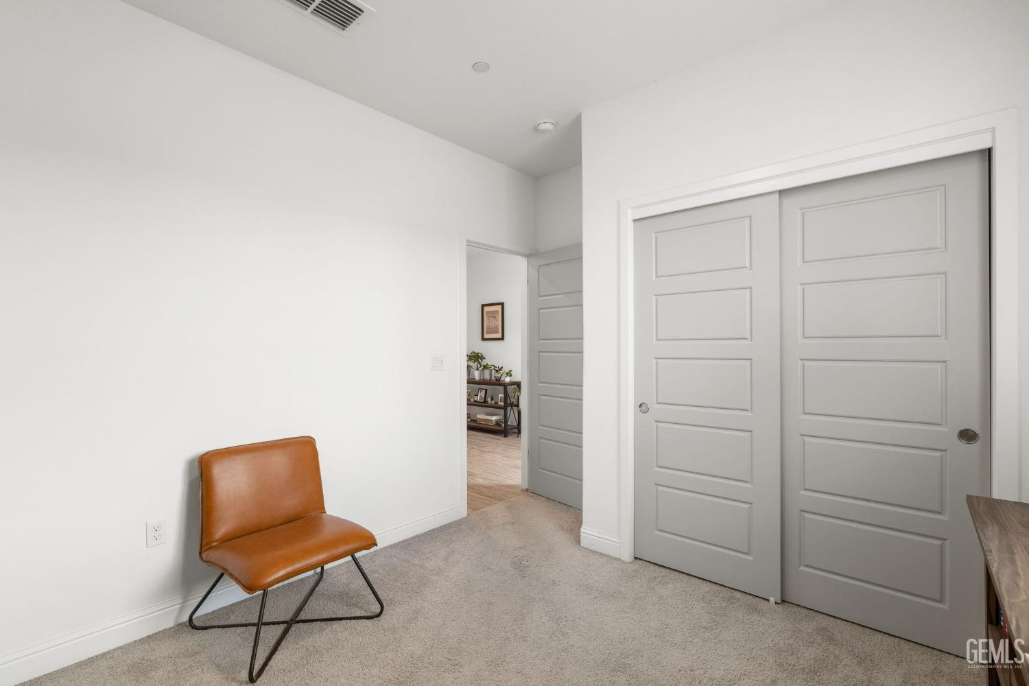 9004 Cloud Crest Way