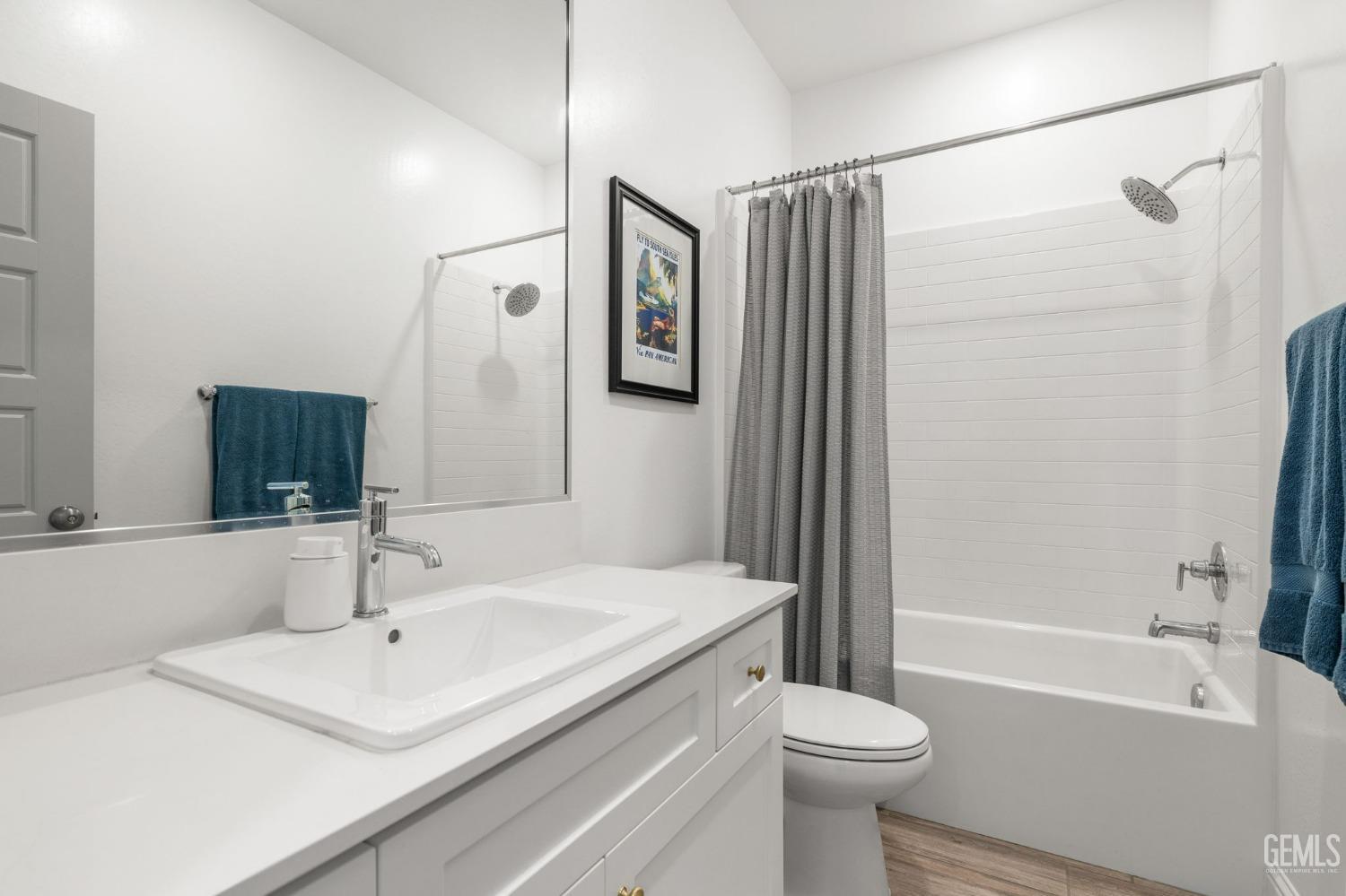 9004 Cloud Crest Way