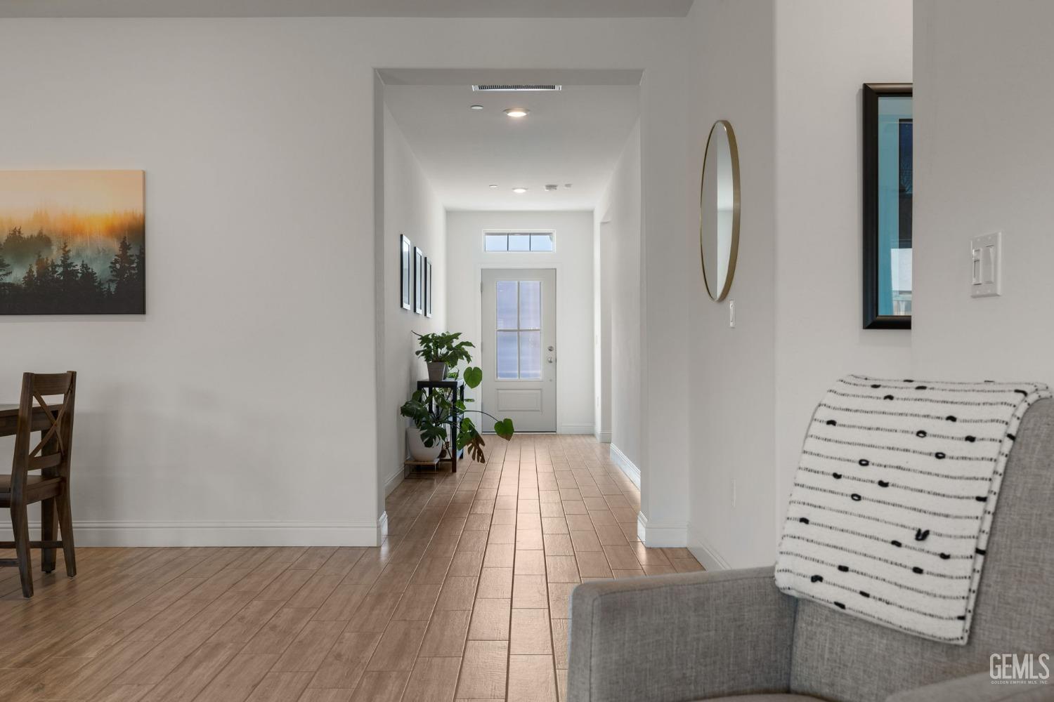 9004 Cloud Crest Way