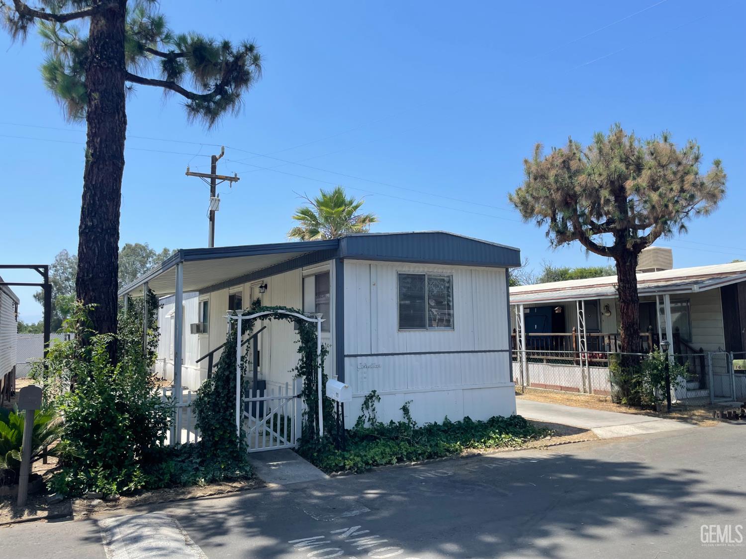 2500 Jewetta Avenue Unit: 17