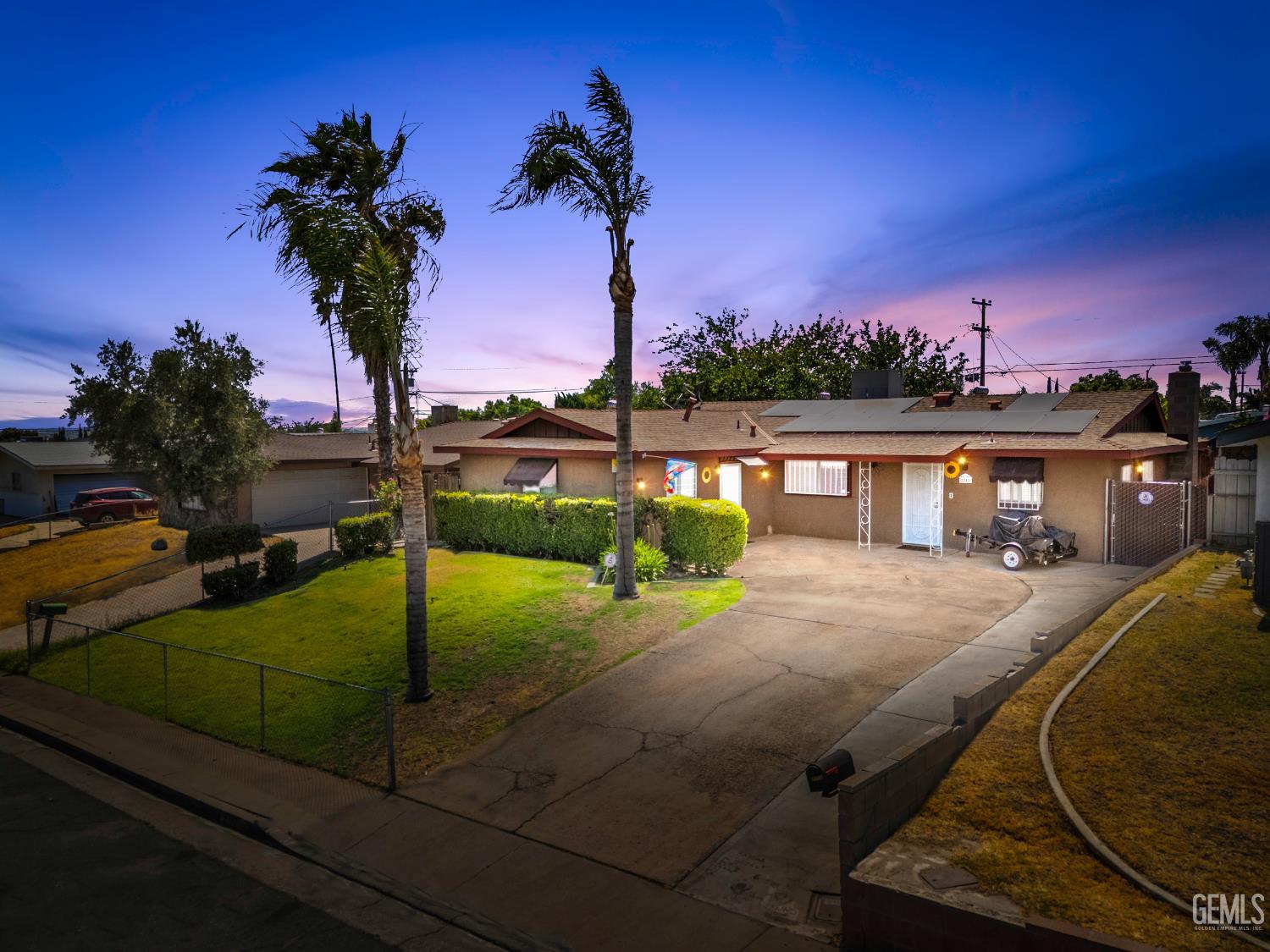 2712 Tangerine Street