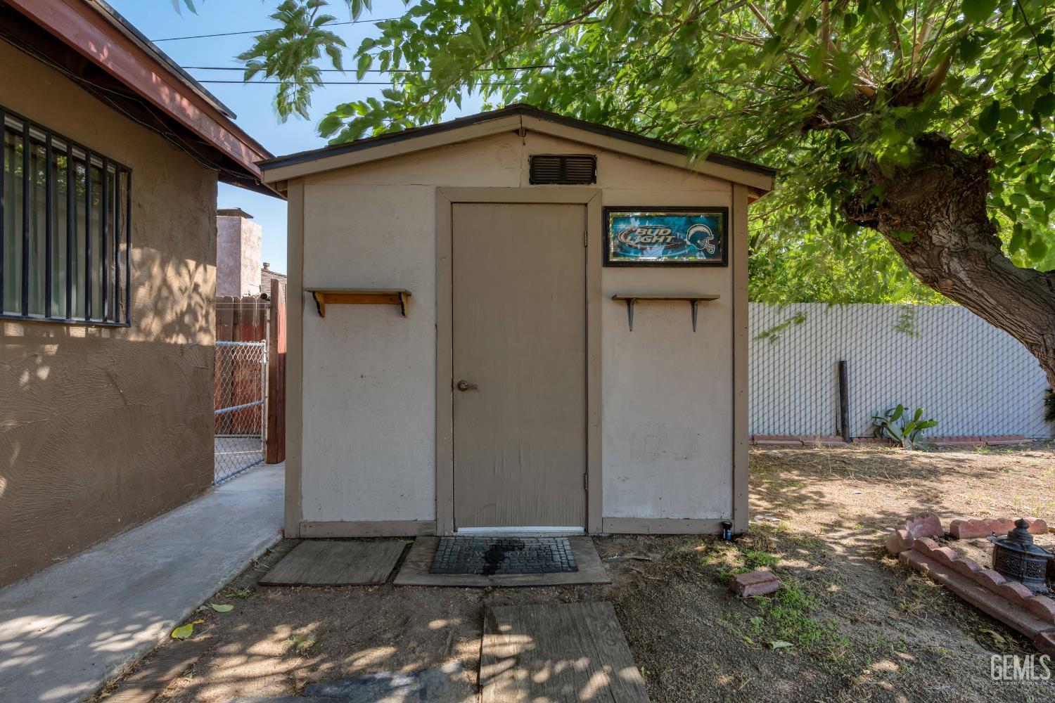 2712 Tangerine Street