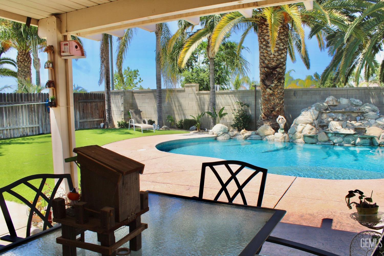 12722 Spoleto Avenue