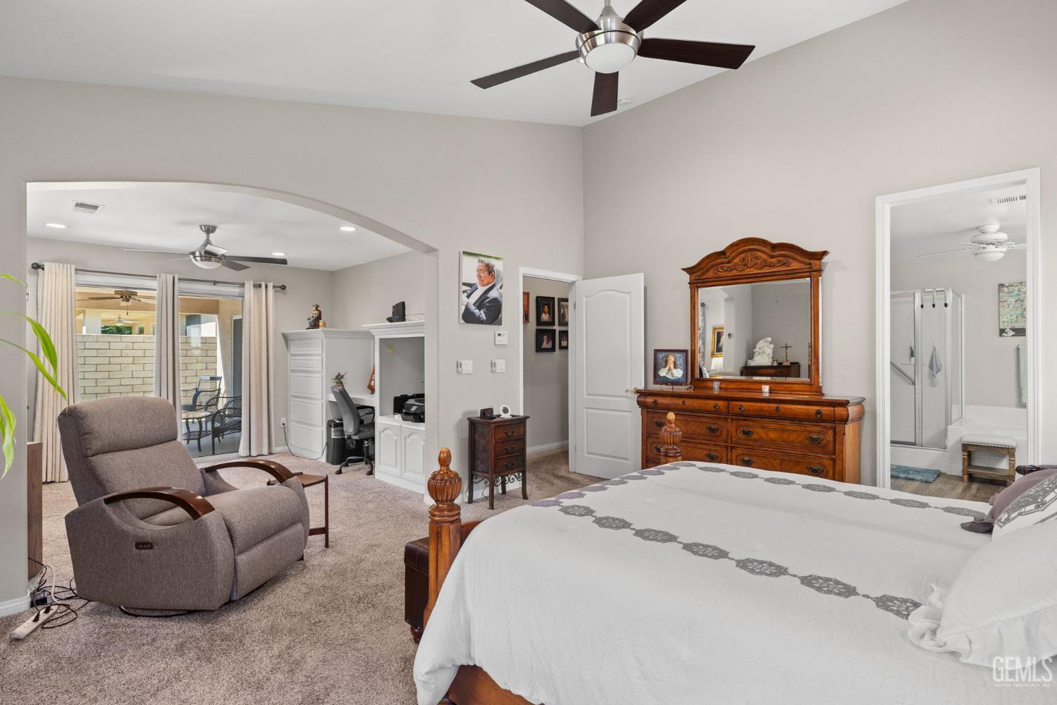 3010 Tea Rose Street