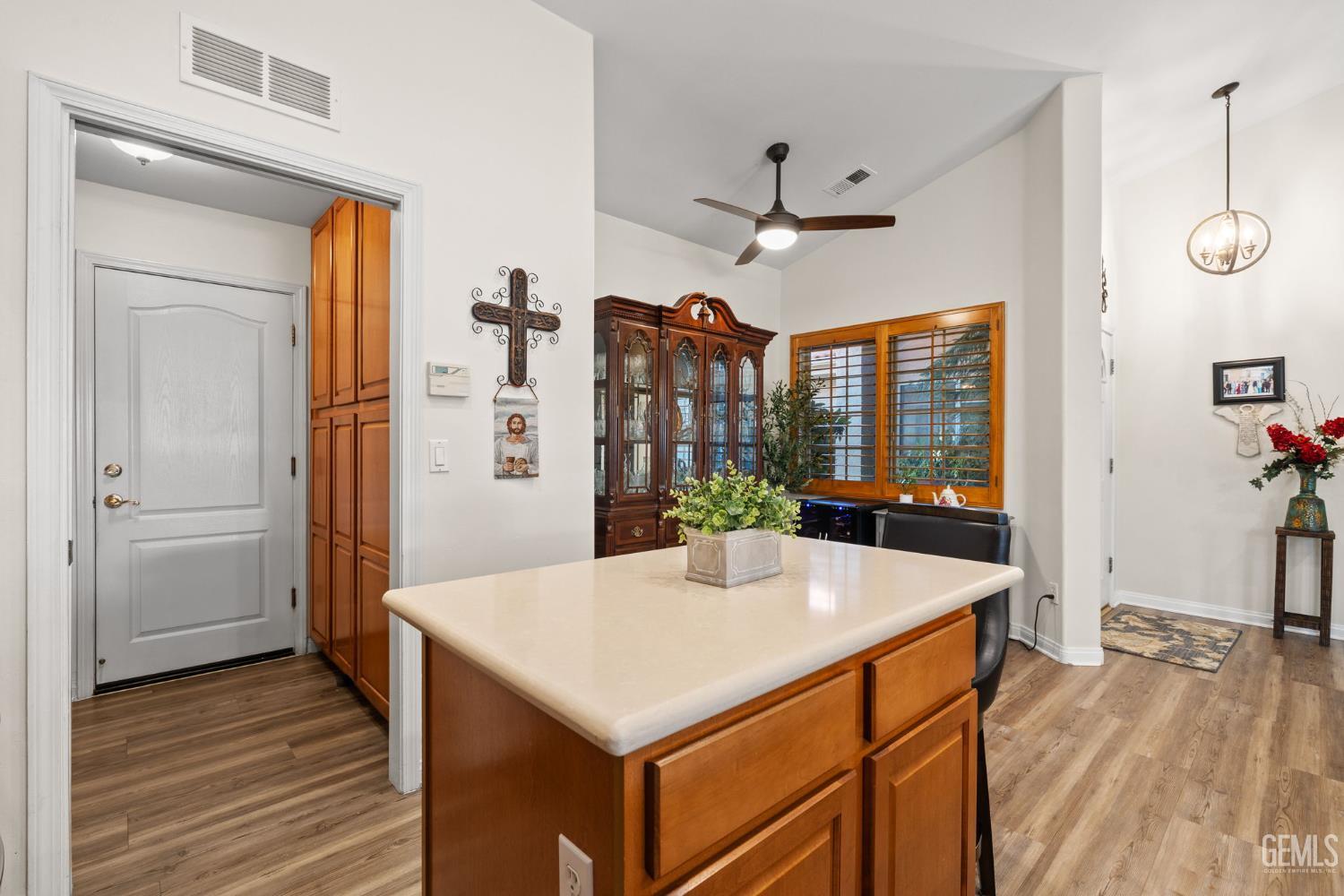 3010 Tea Rose Street