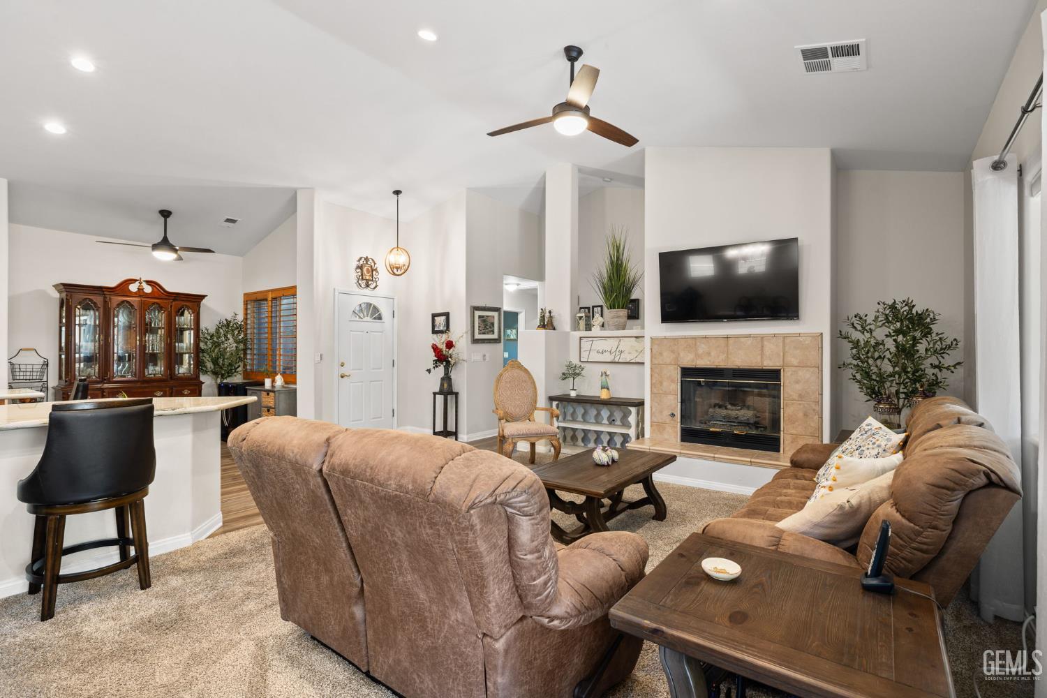 3010 Tea Rose Street