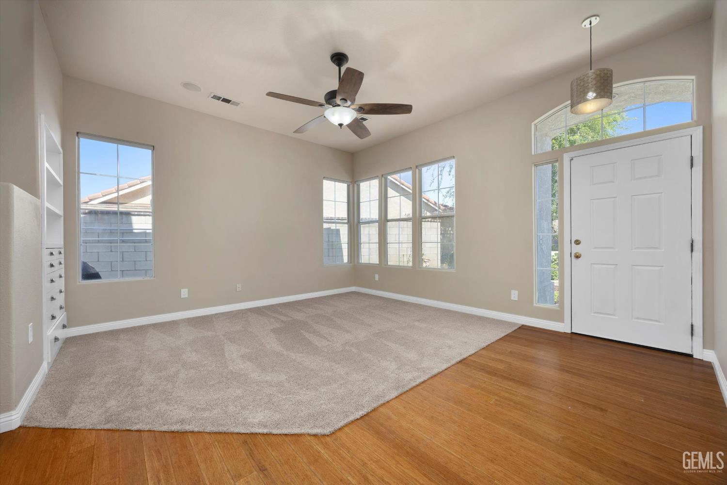 10318 Roehampton Avenue