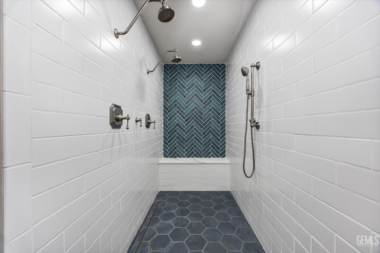 10318 Roehampton Avenue