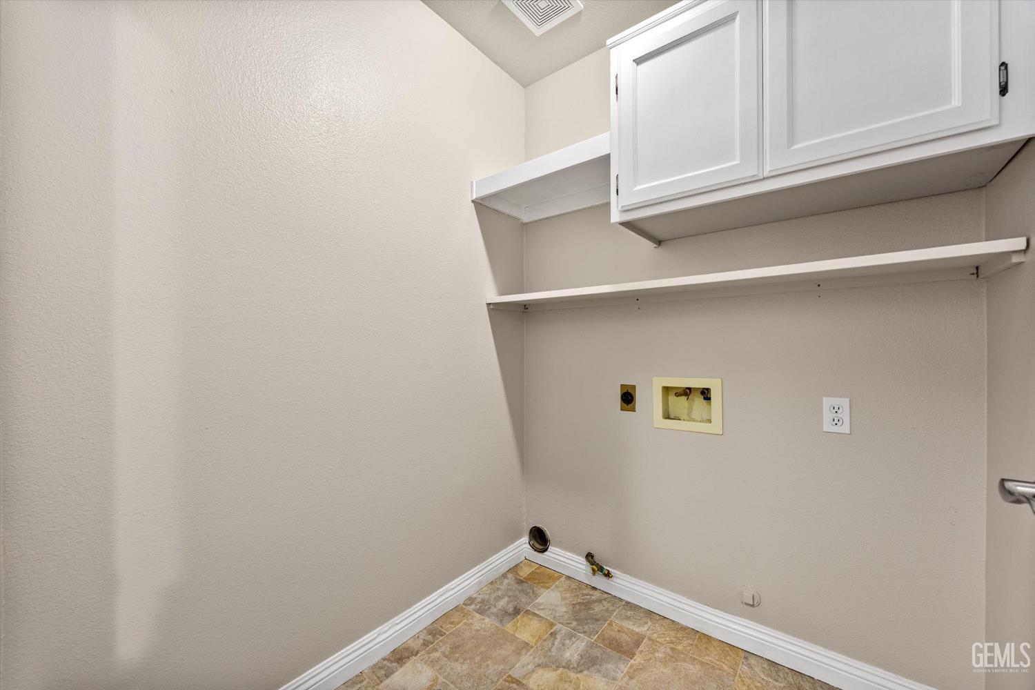 10318 Roehampton Avenue