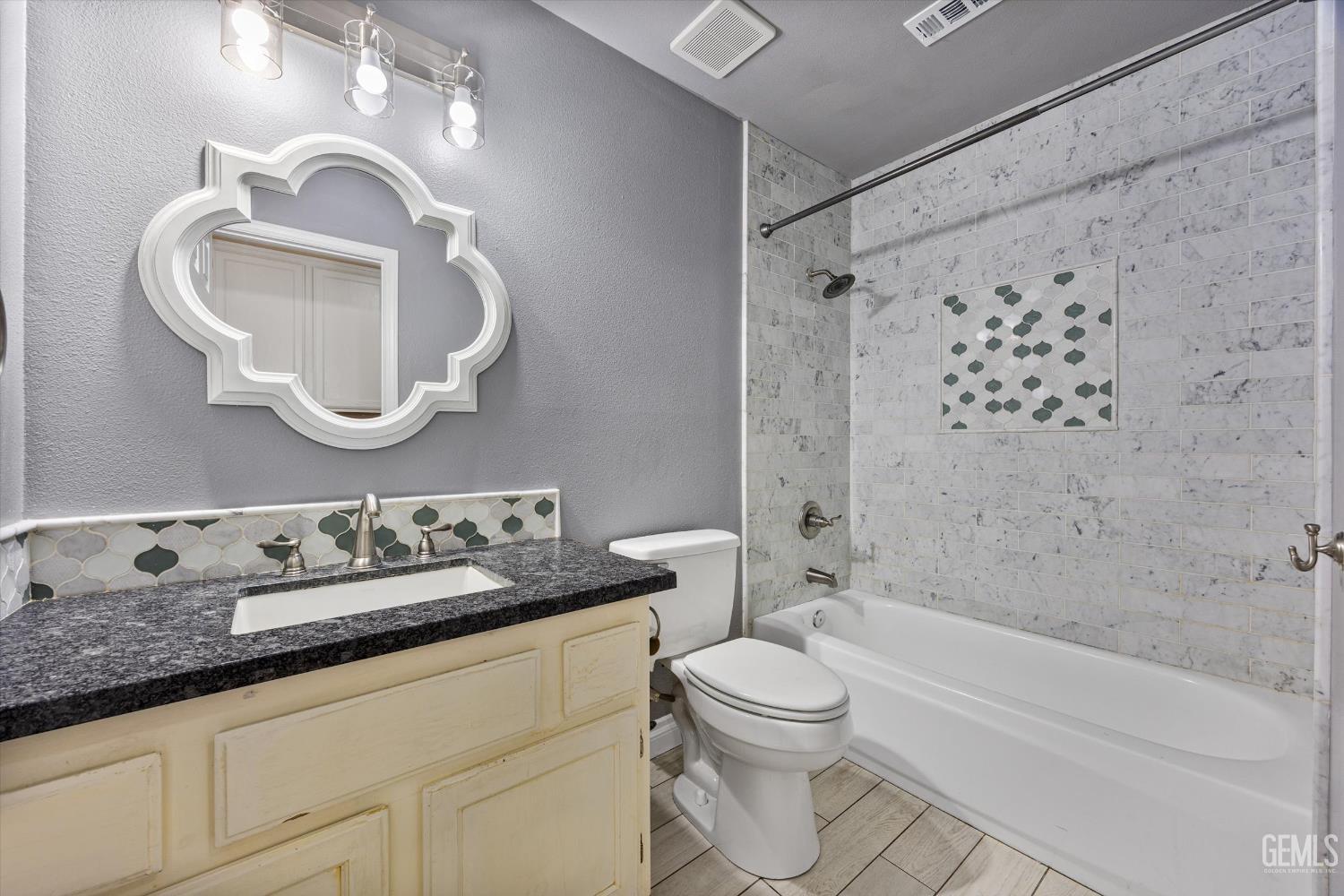 10318 Roehampton Avenue