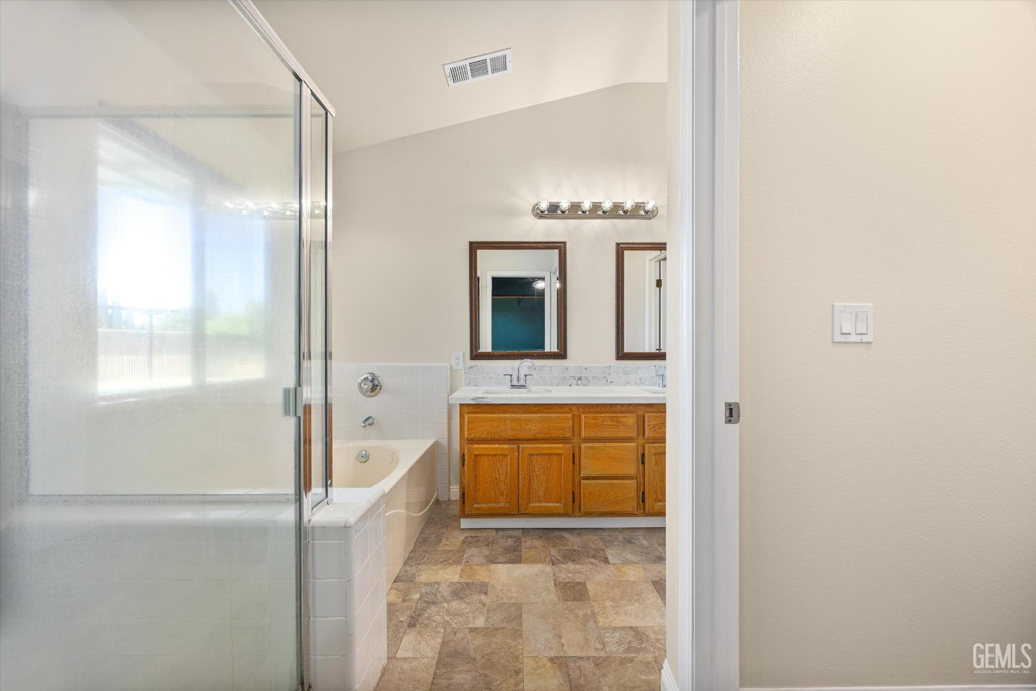 10318 Roehampton Avenue