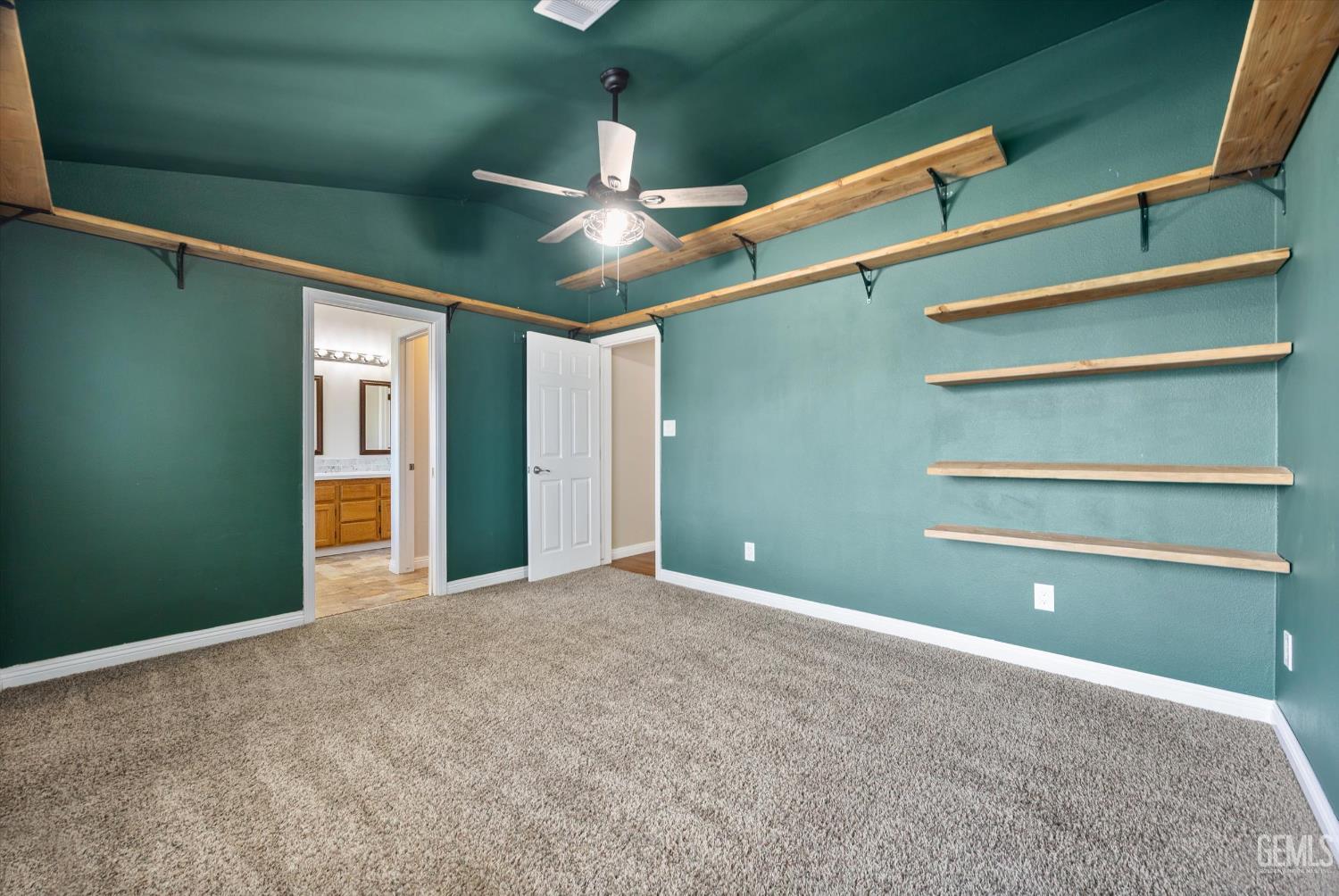 10318 Roehampton Avenue