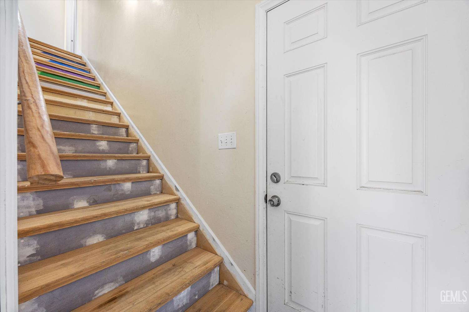 10318 Roehampton Avenue