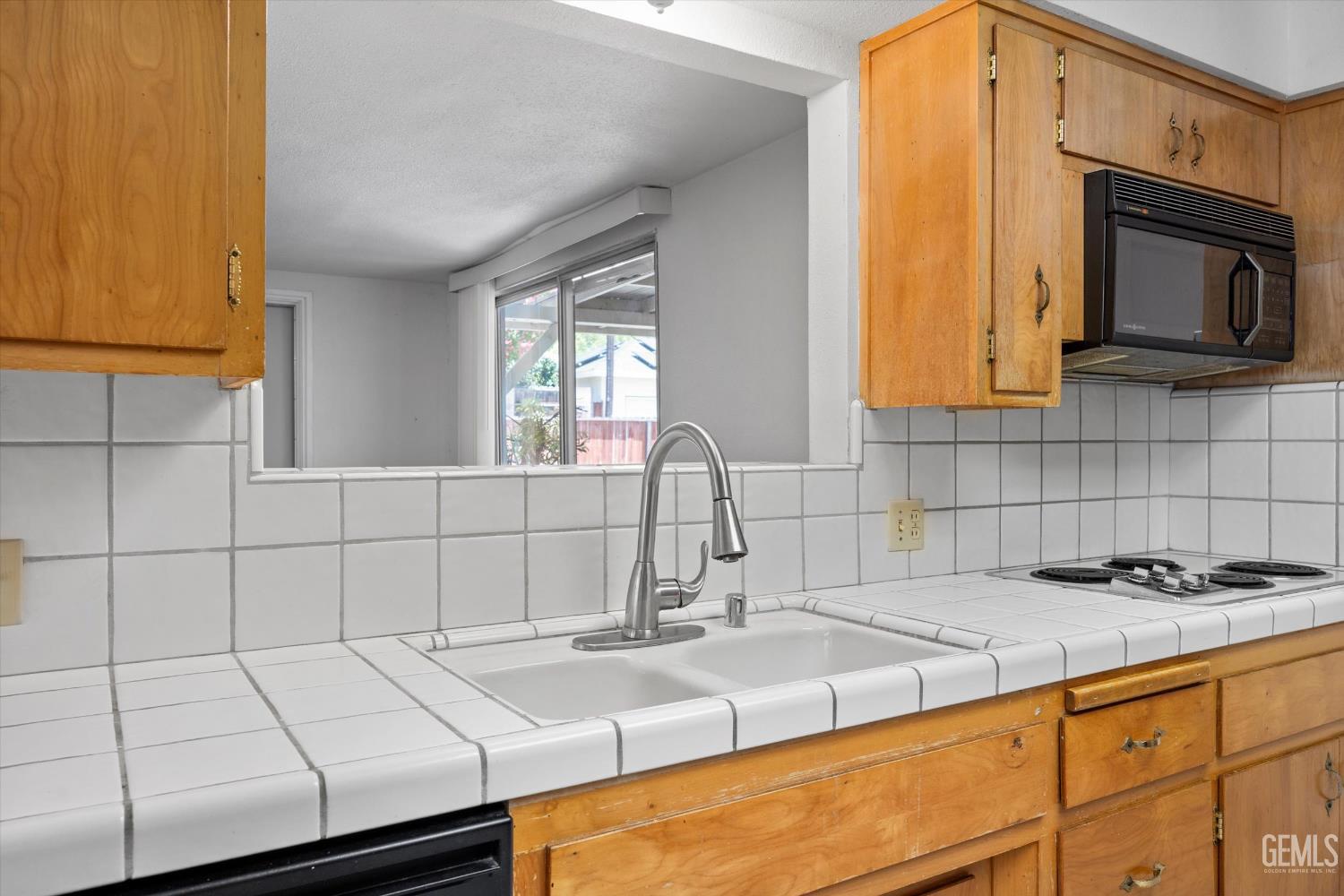 3800 Candlewood Drive