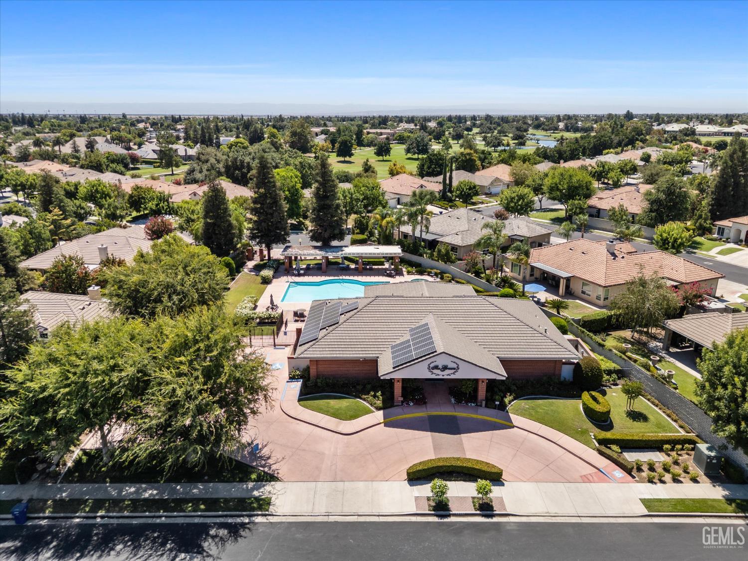 3105 Burgundy Rose Street