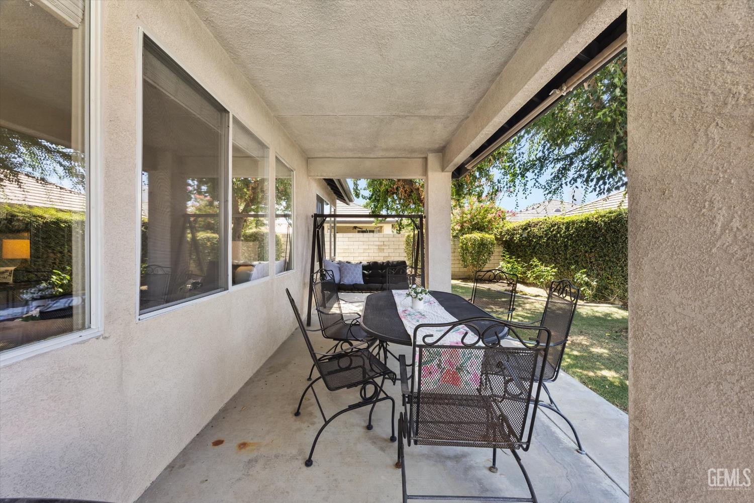 3105 Burgundy Rose Street
