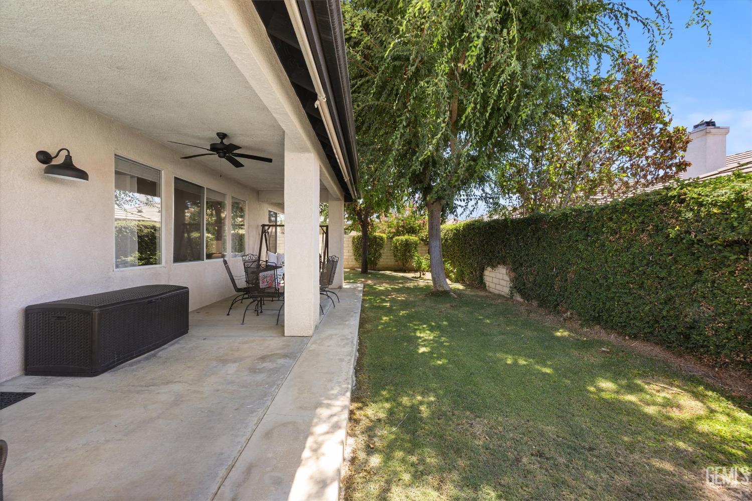 3105 Burgundy Rose Street