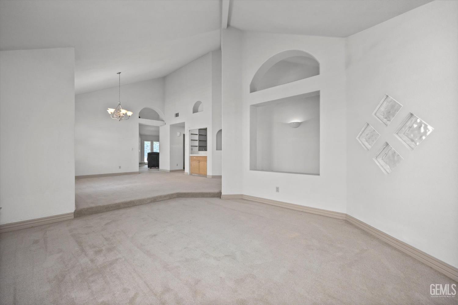 7601 Live Oak Way