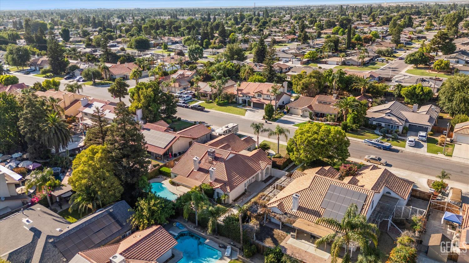 7601 Live Oak Way