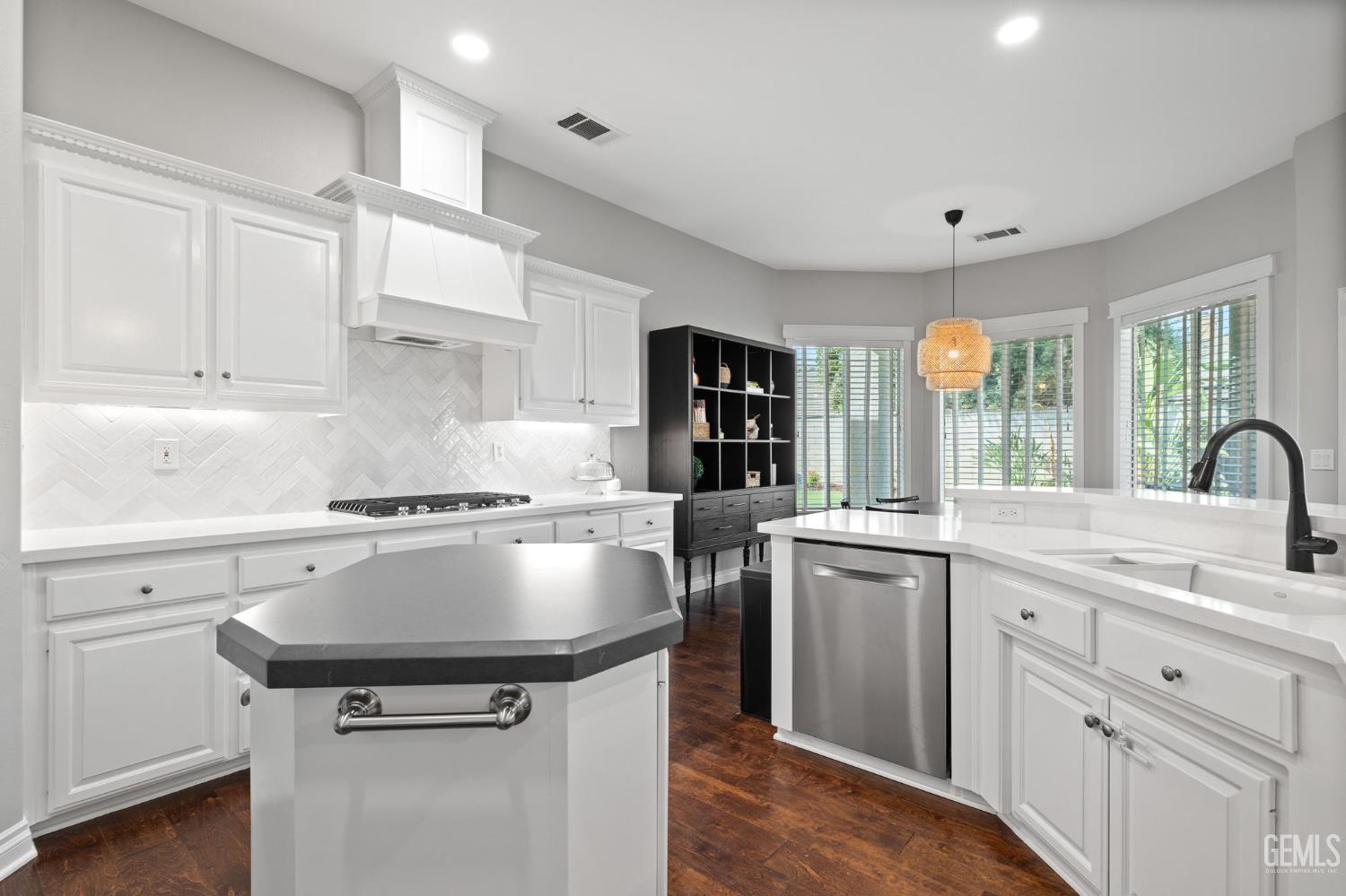 13010 Fall River Place