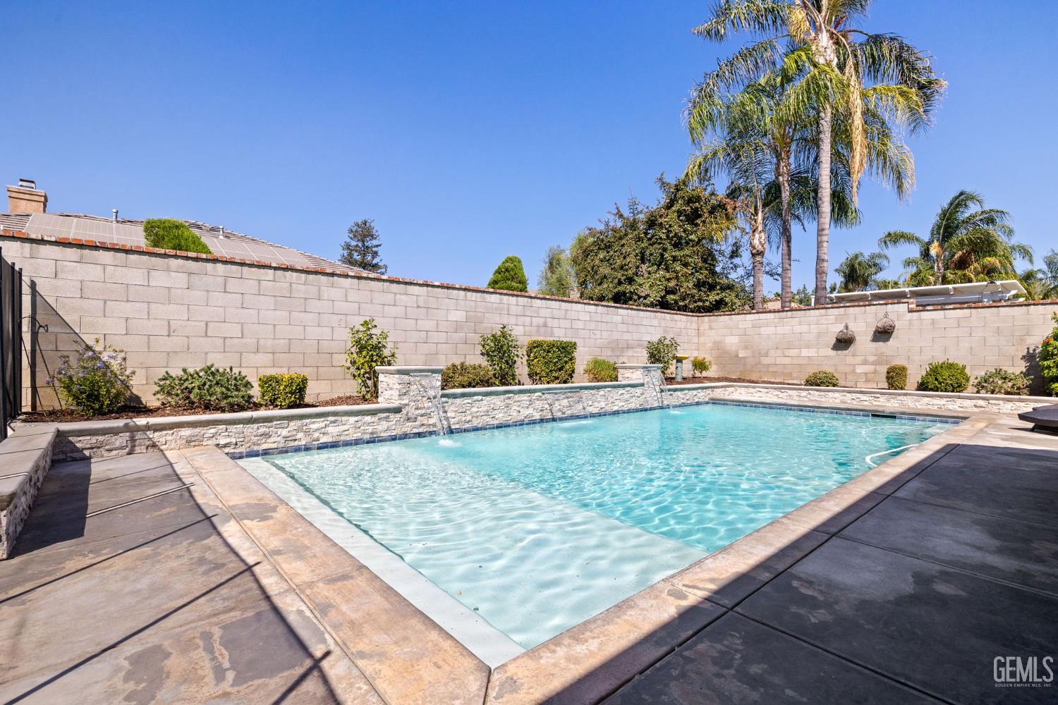 13010 Fall River Place