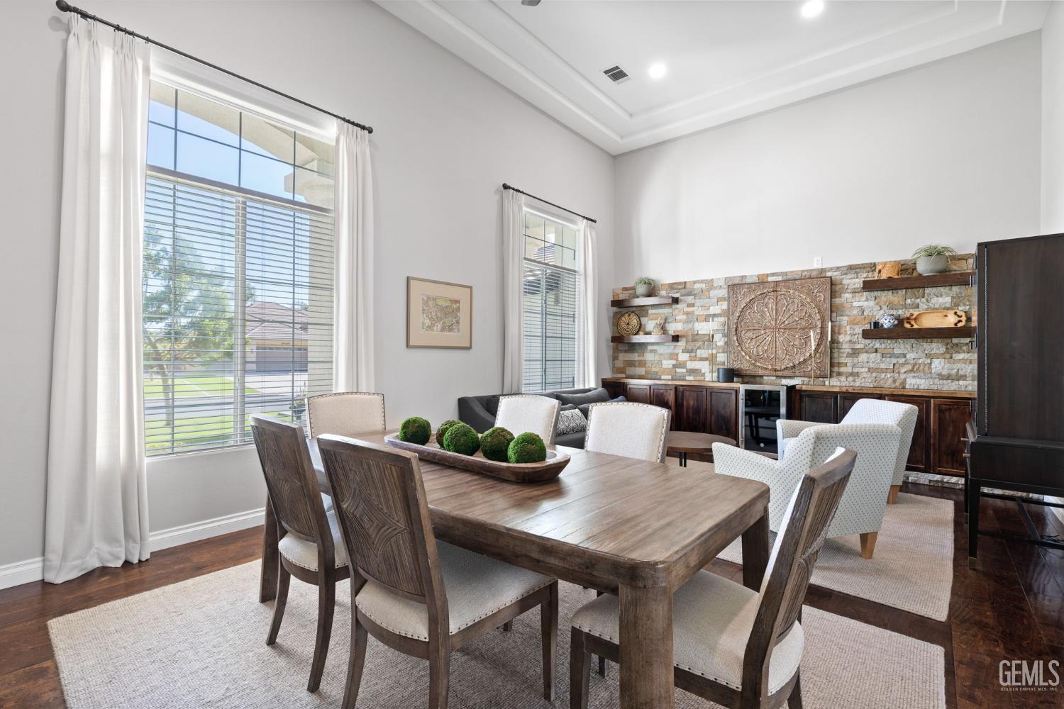 13010 Fall River Place