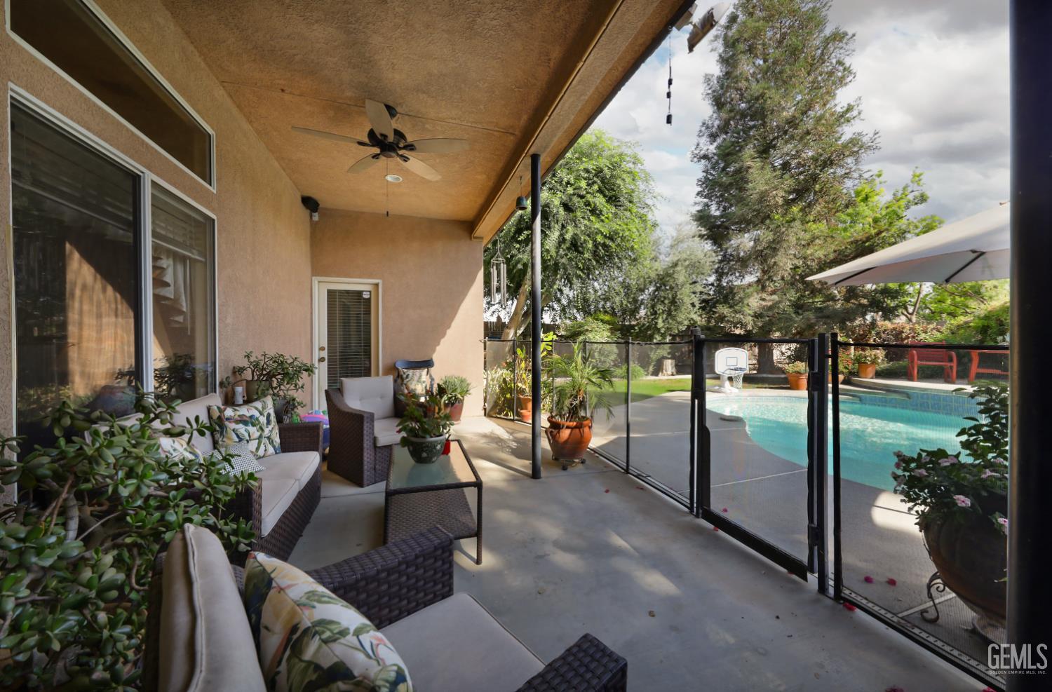 15503 Clarisse Street