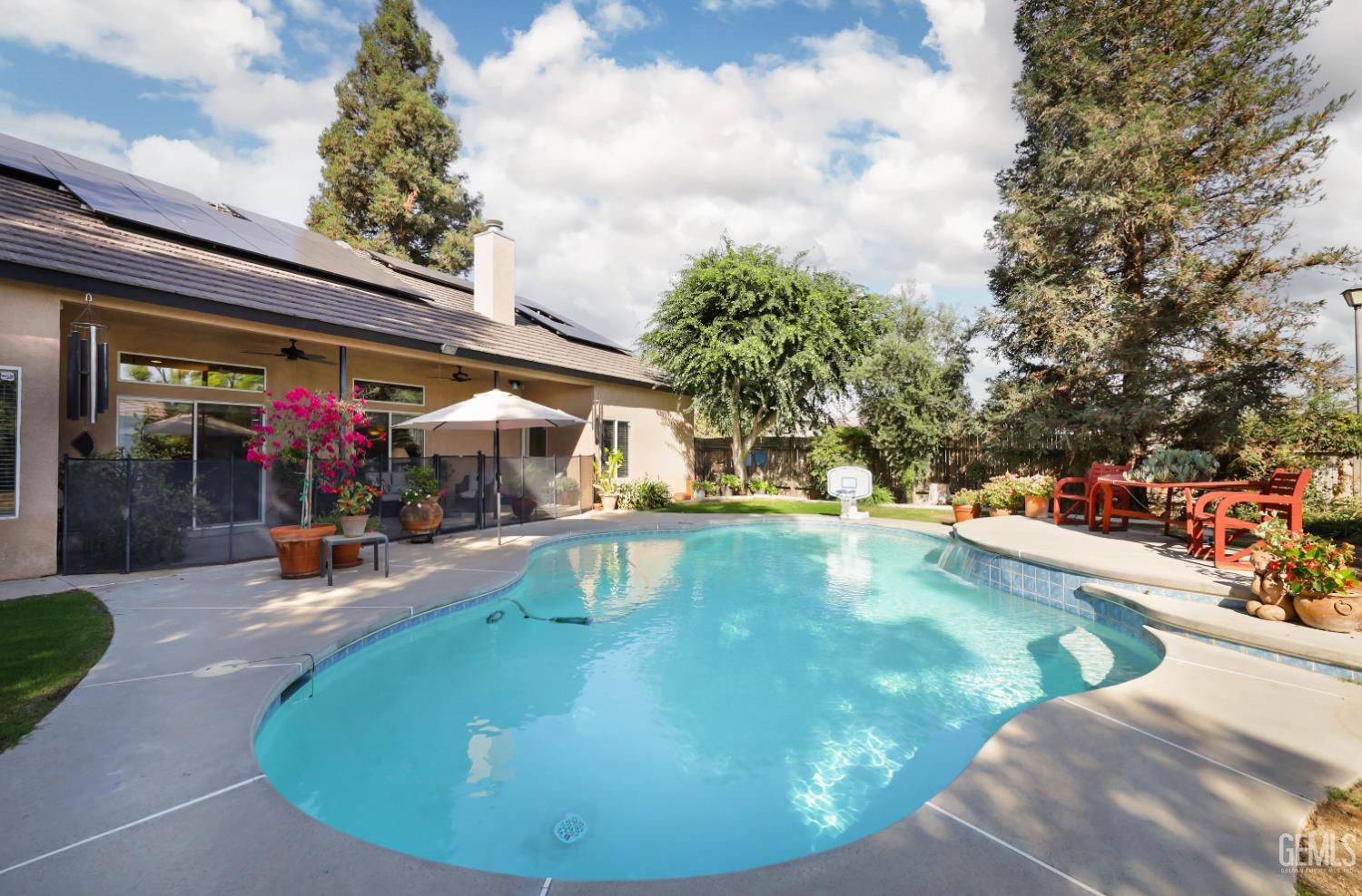 15503 Clarisse Street