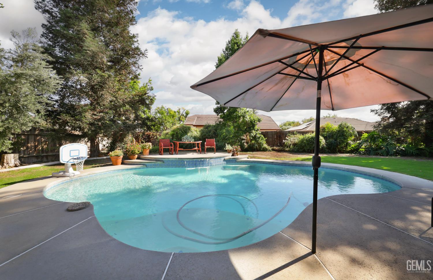 15503 Clarisse Street