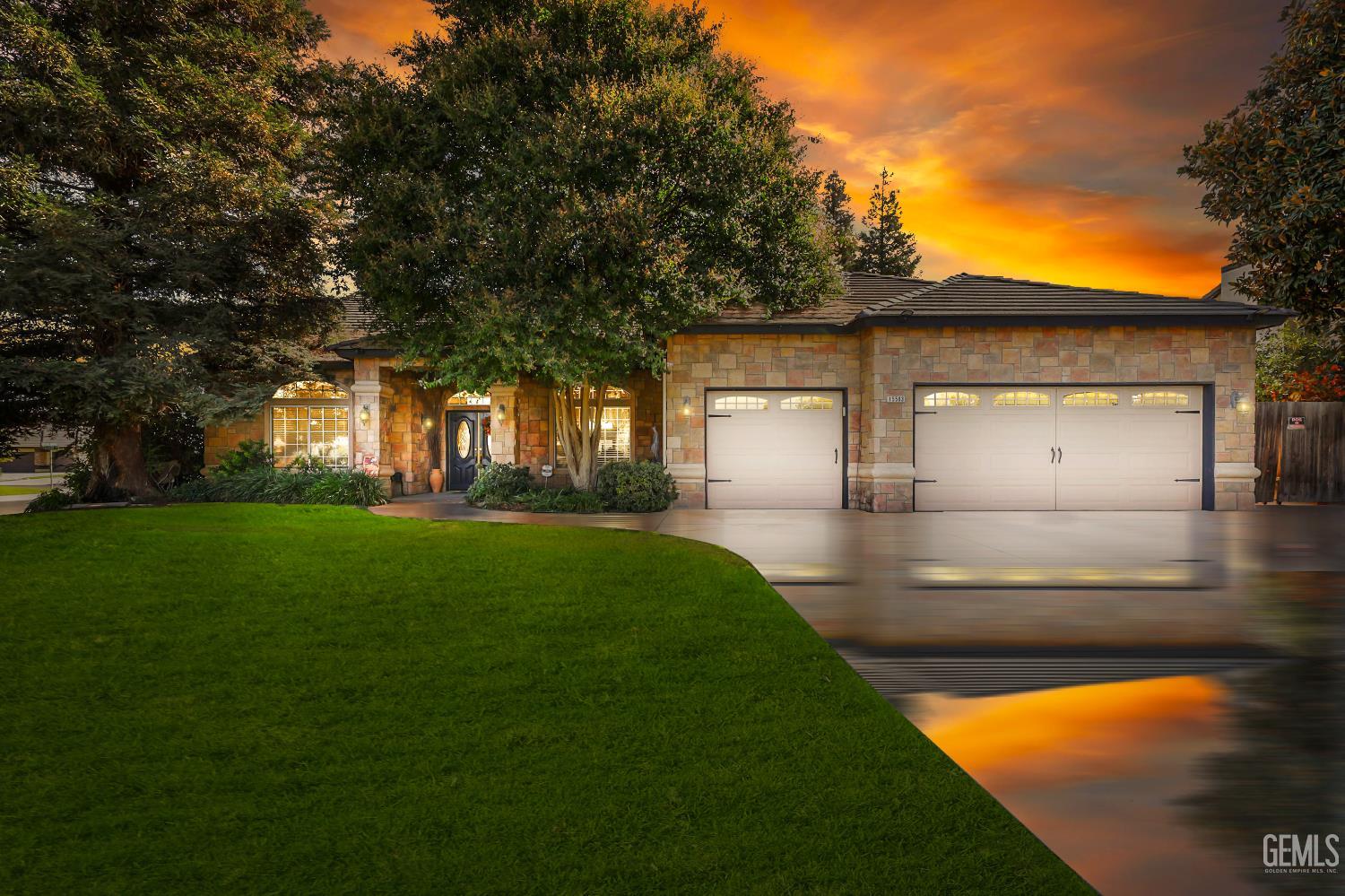 15503 Clarisse Street