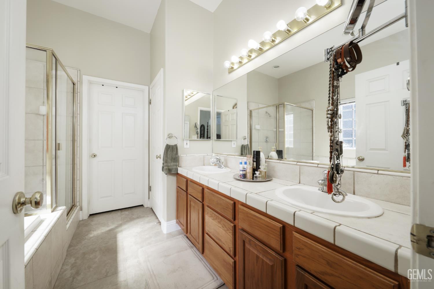 15503 Clarisse Street