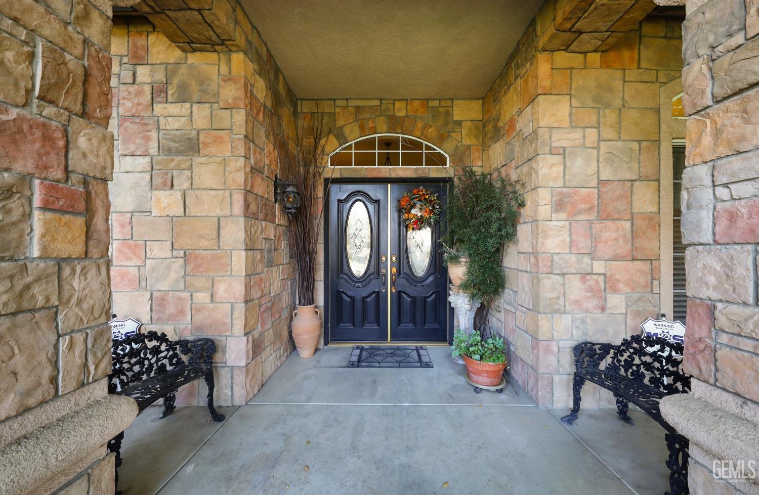 15503 Clarisse Street