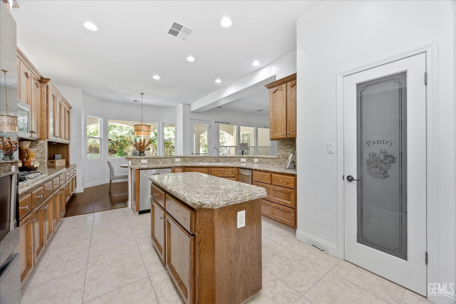 310 Coleshill Street