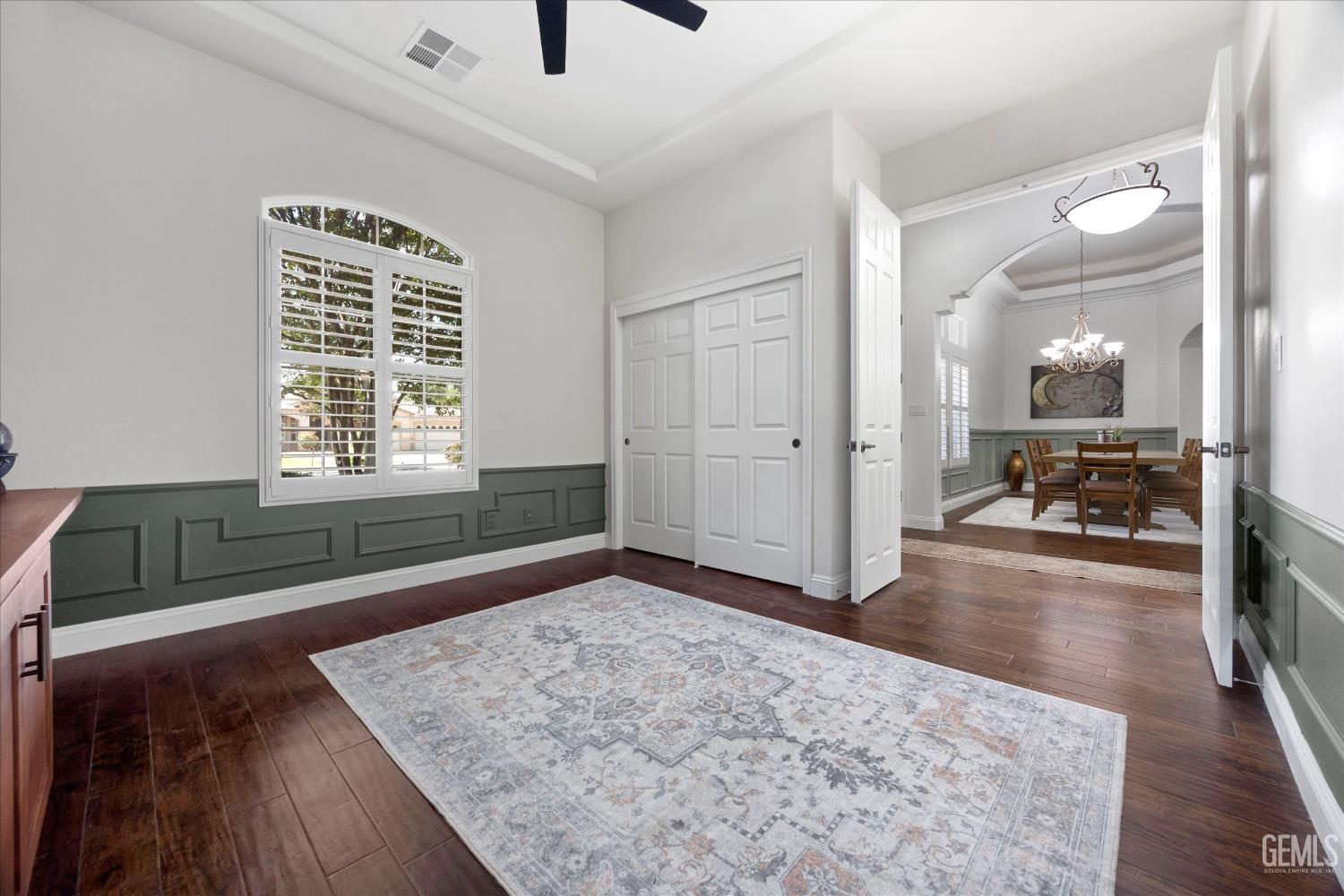 310 Coleshill Street