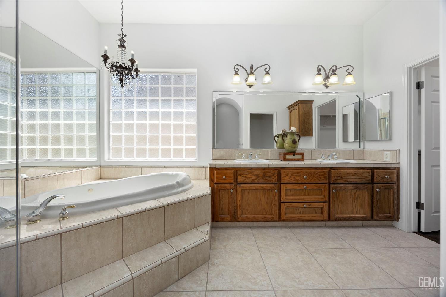 310 Coleshill Street