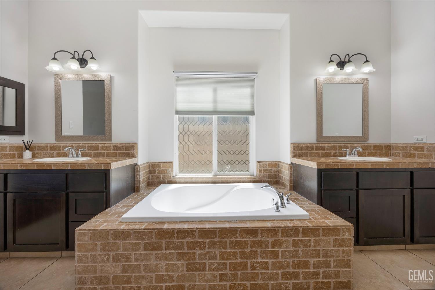 6002 Dartmoor Wood Avenue