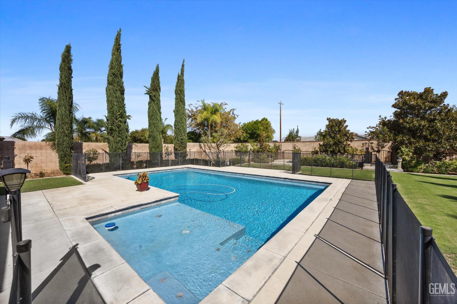 6002 Dartmoor Wood Avenue