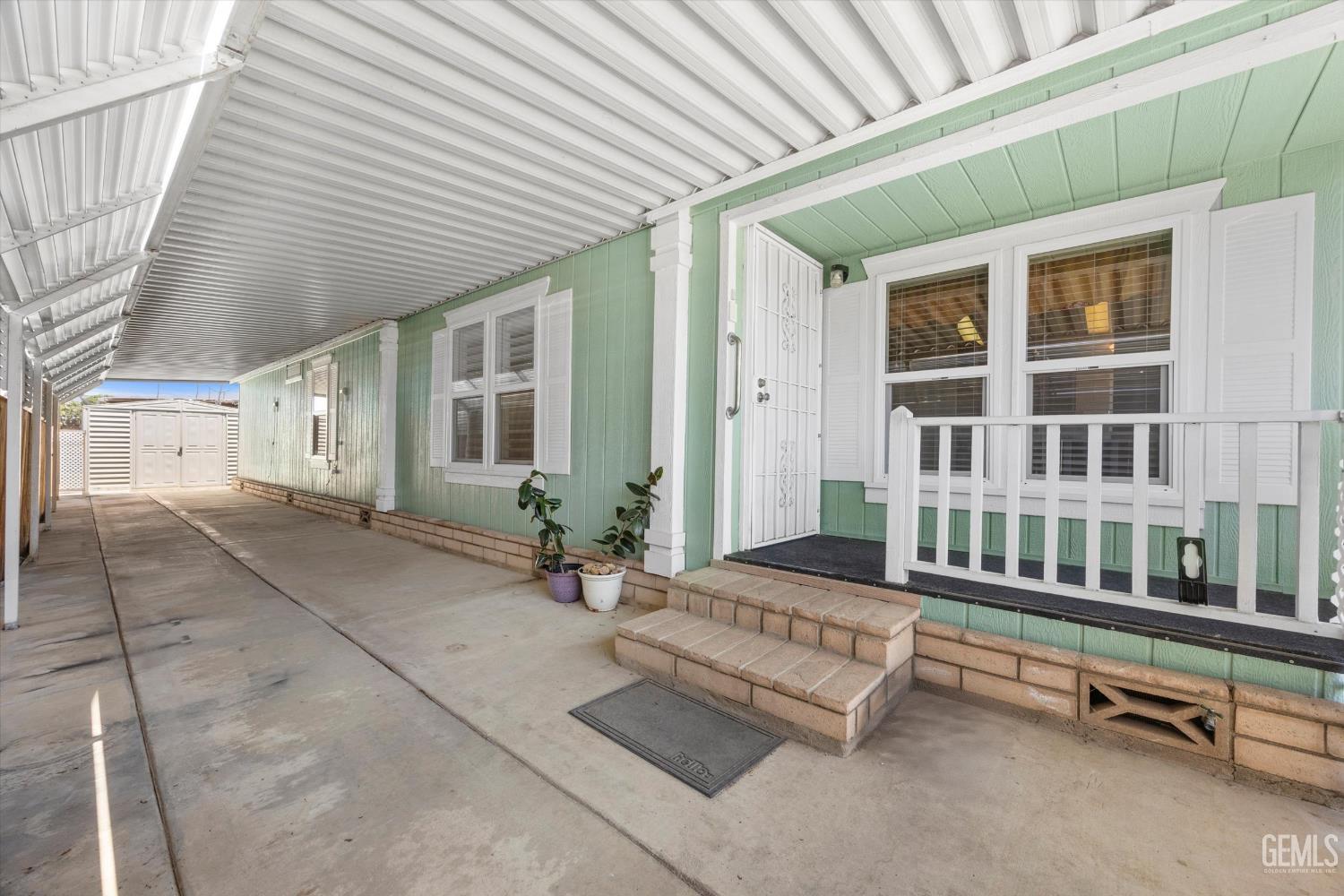 612 44th Street