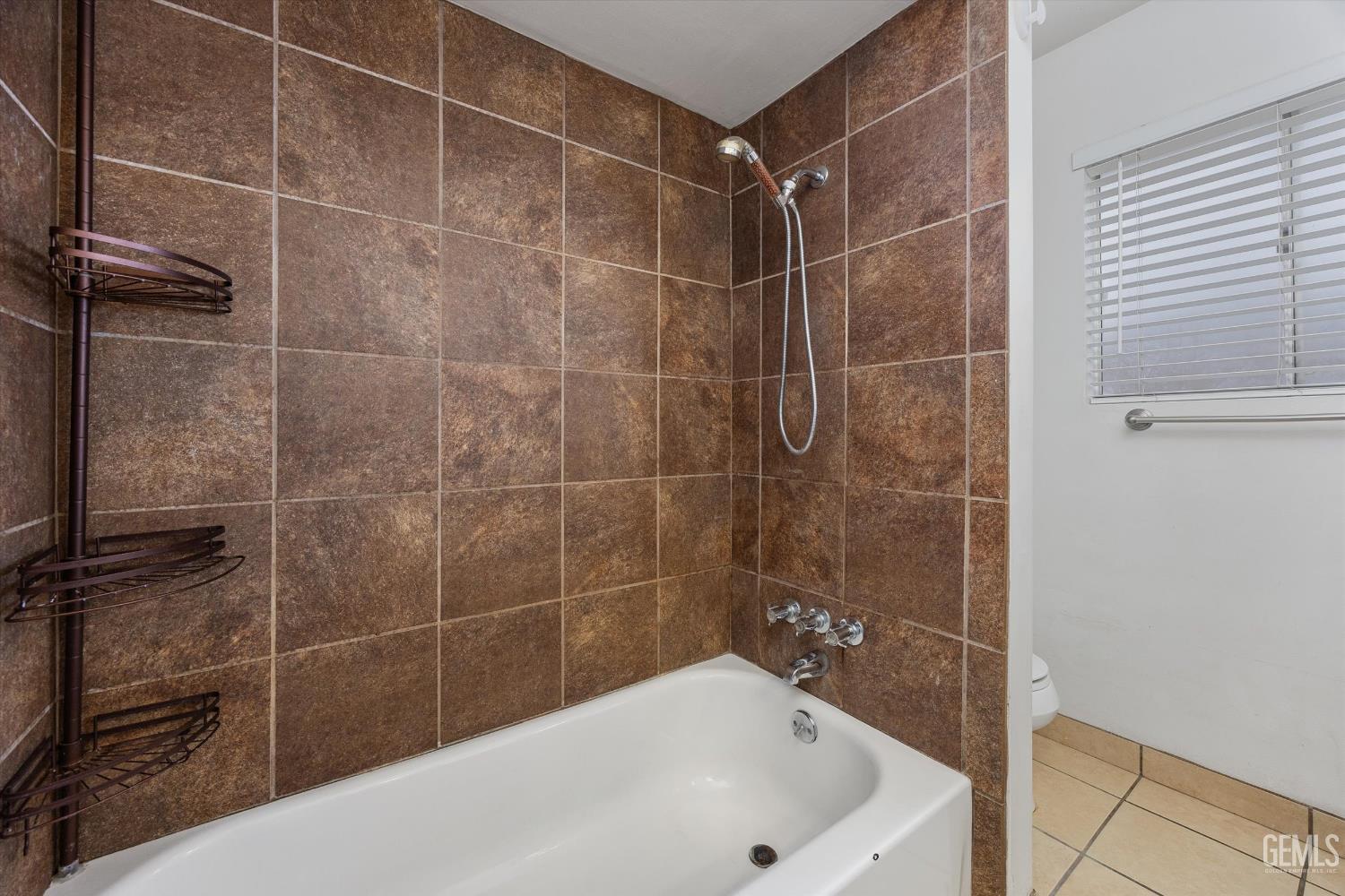 2504 Prestwick Court