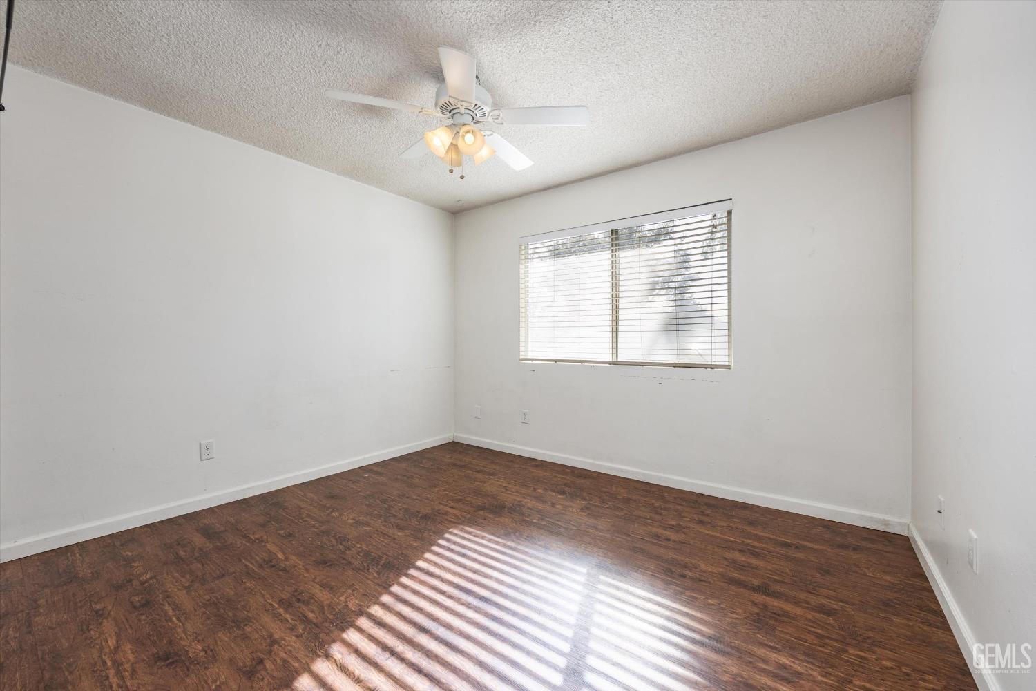 2504 Prestwick Court