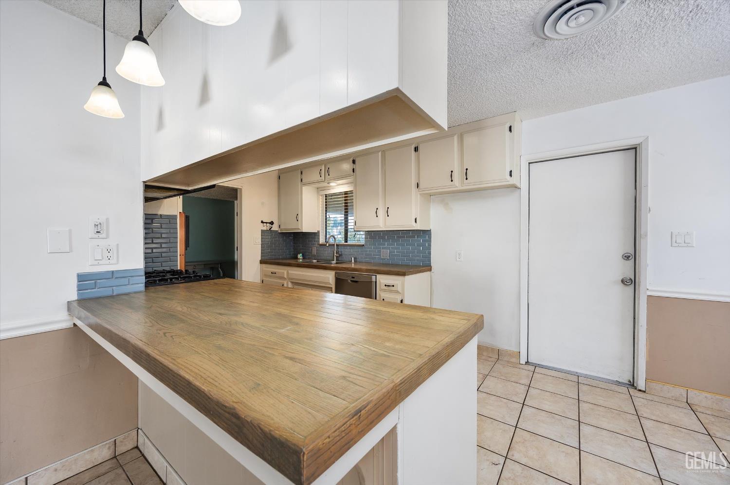 2504 Prestwick Court