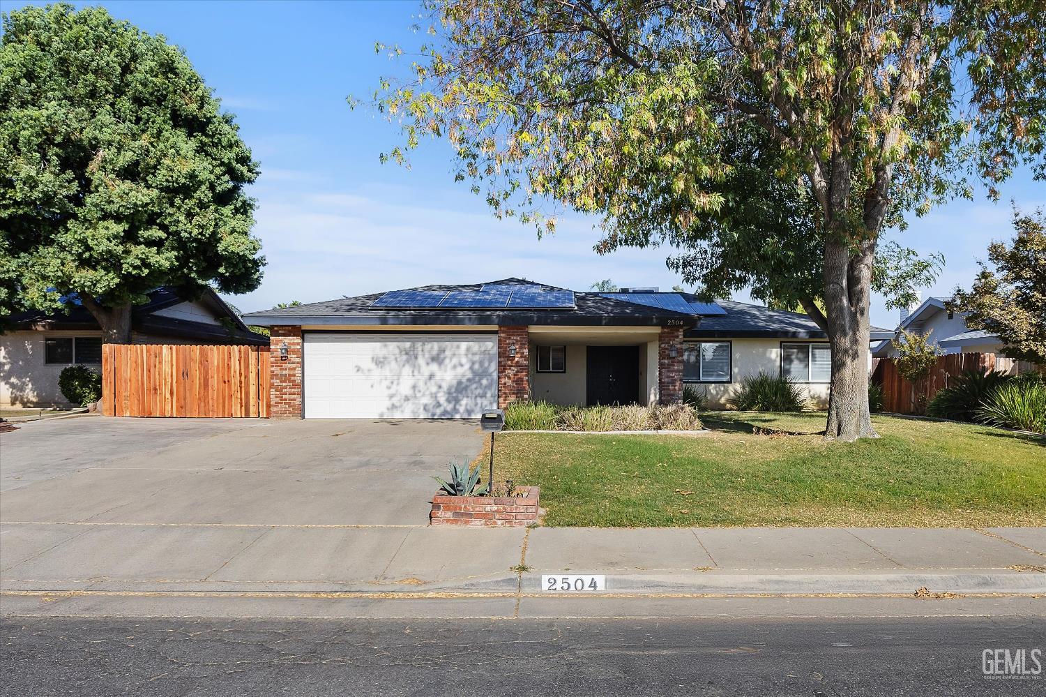 2504 Prestwick Court