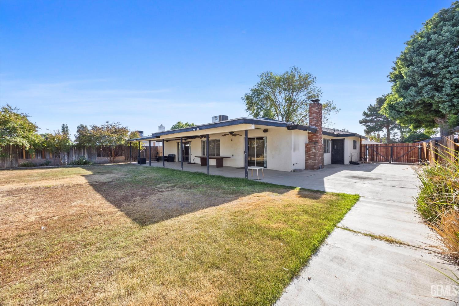 2504 Prestwick Court