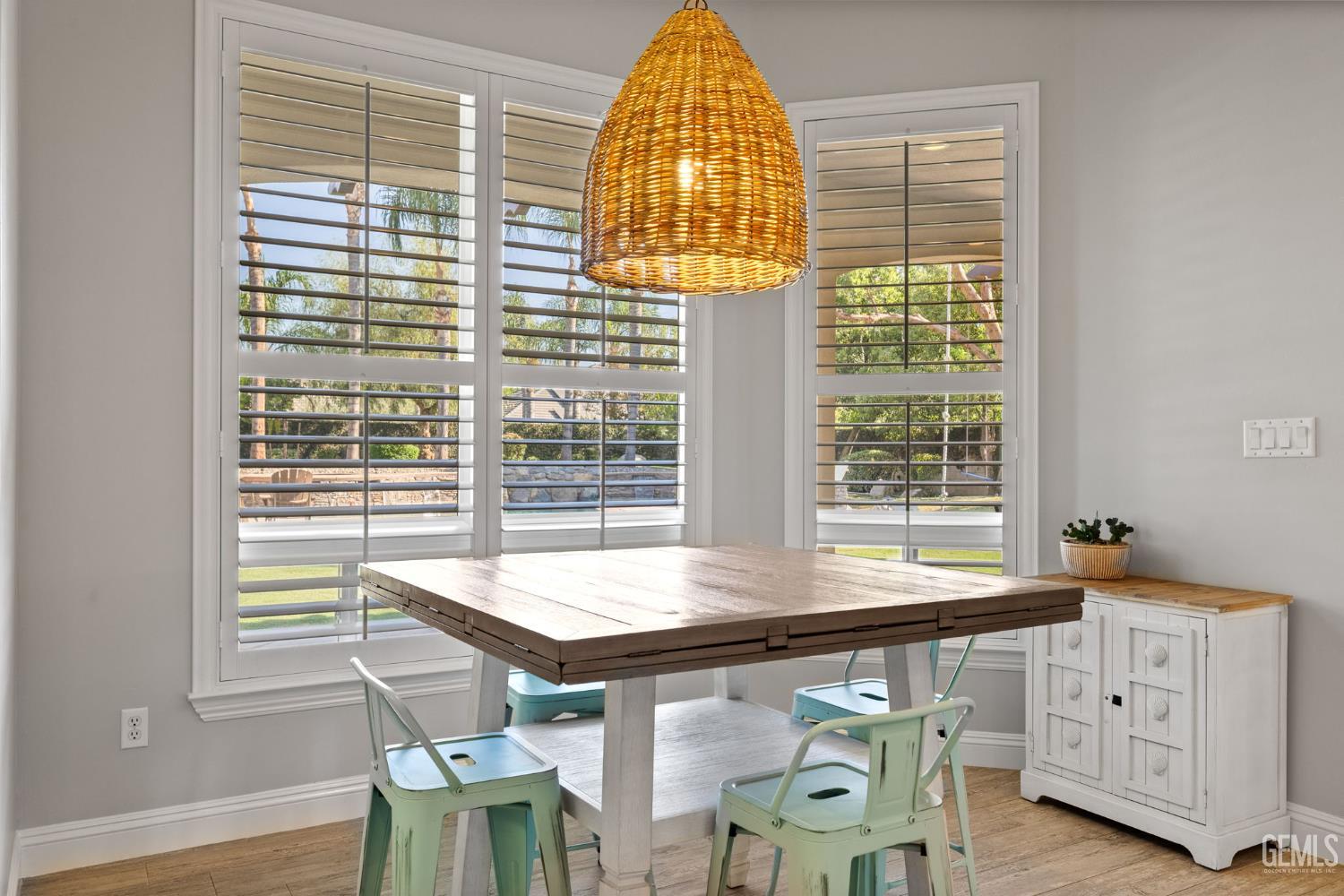 15918 Clos Du Val Avenue