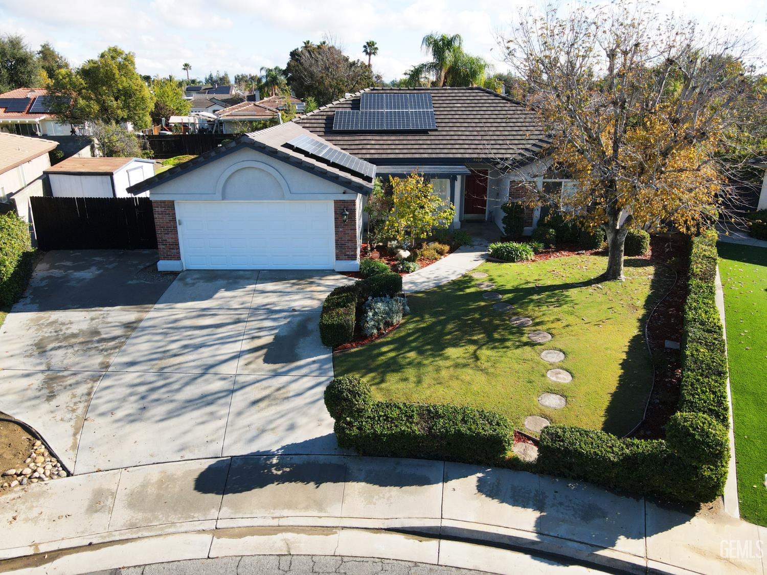 5004 Sioux Place