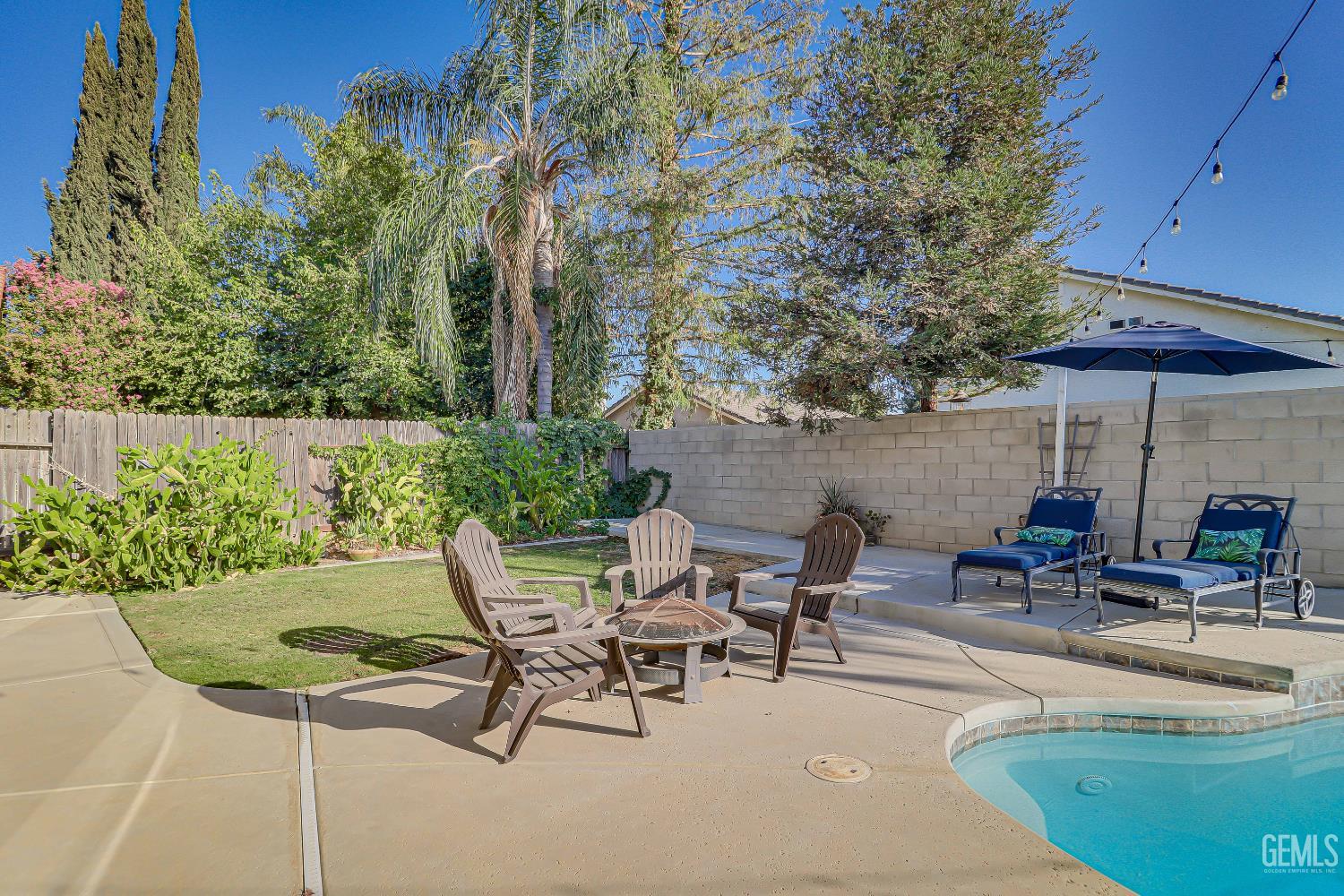 8521 Shoal Court