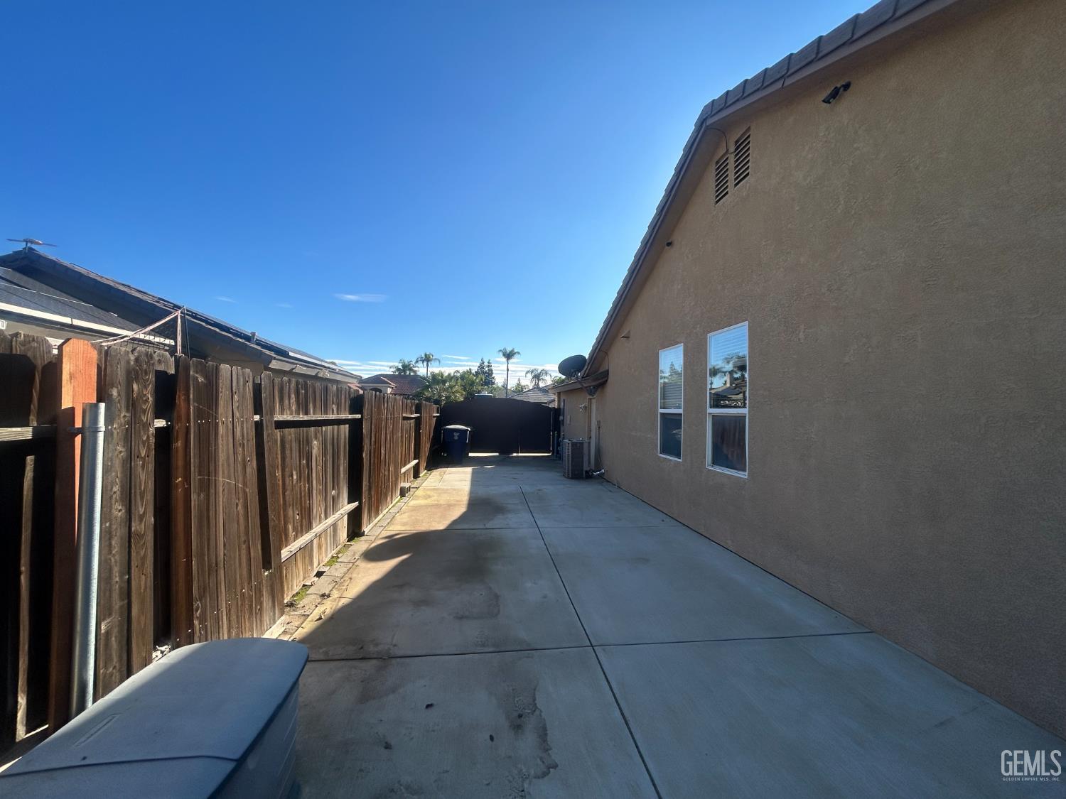 10718 Iron Creek Avenue