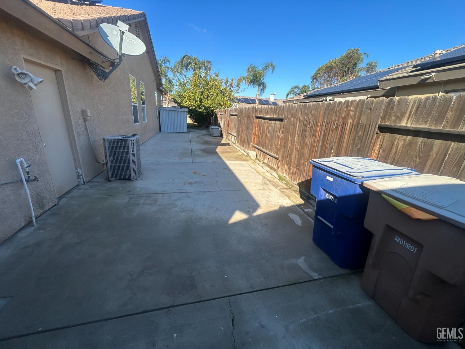 10718 Iron Creek Avenue