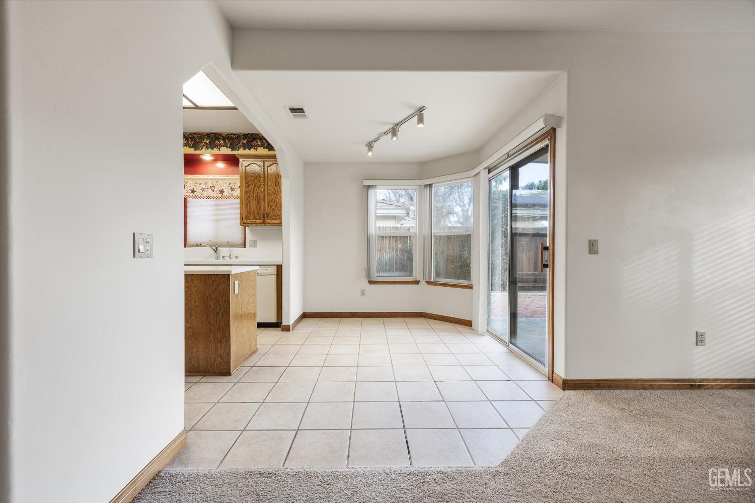 10401 Atakapa Avenue