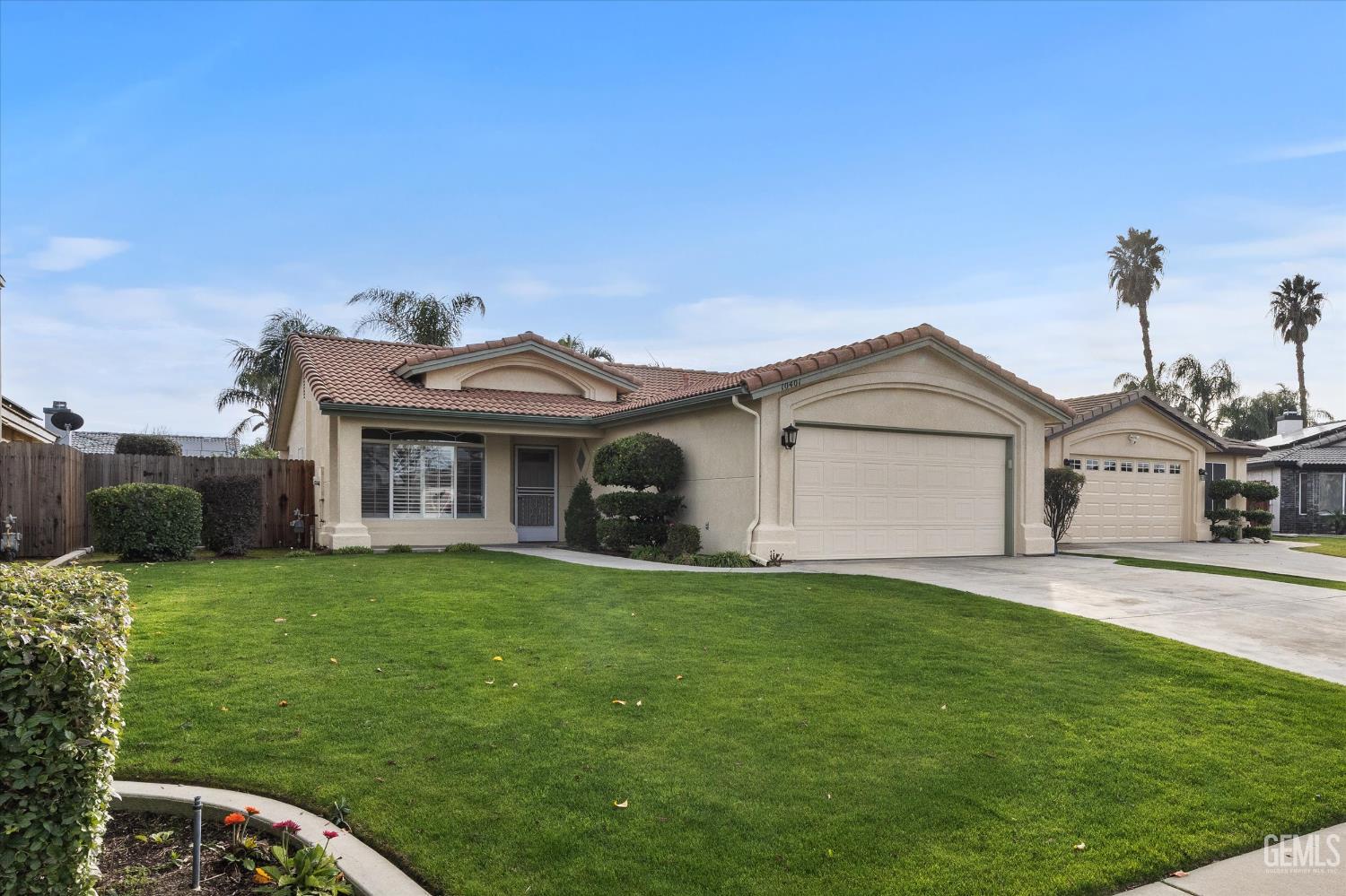 10401 Atakapa Avenue